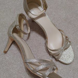 Le Chateau, Size 39, Glitter Gold High Heels